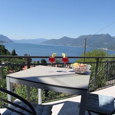 Casa Colmegna Mit Traumhaften See- Und Bergblick Luino Eksteriør billede