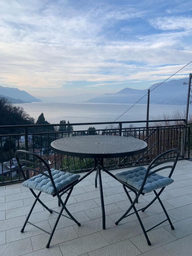 Casa Colmegna Mit Traumhaften See- Und Bergblick Luino Eksteriør billede