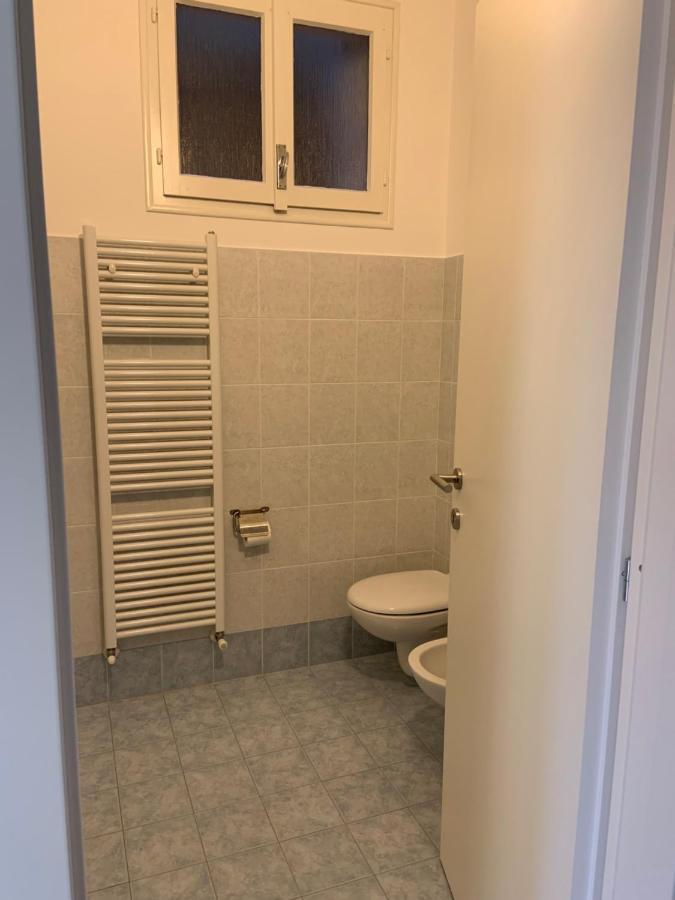 Casa Colmegna Mit Traumhaften See- Und Bergblick Luino Eksteriør billede