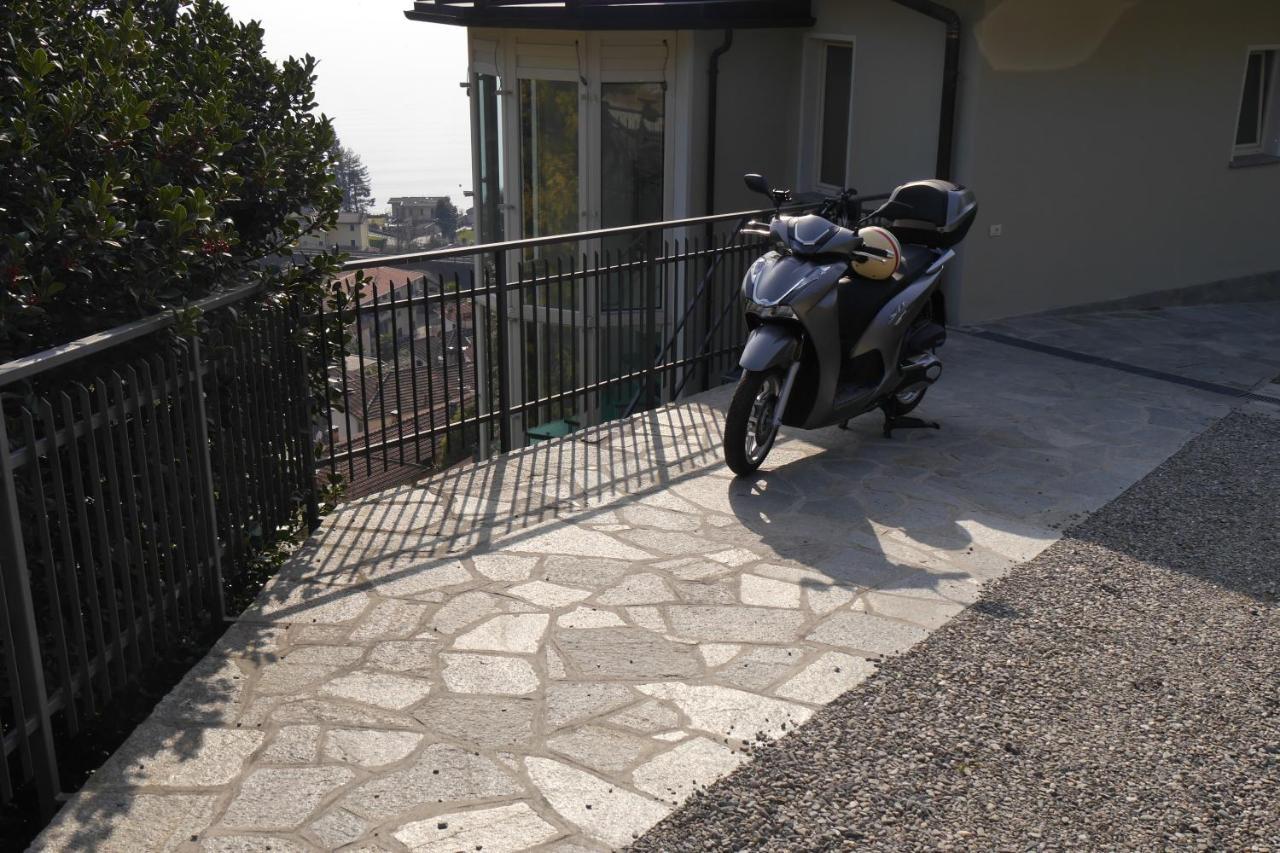 Casa Colmegna Mit Traumhaften See- Und Bergblick Luino Eksteriør billede